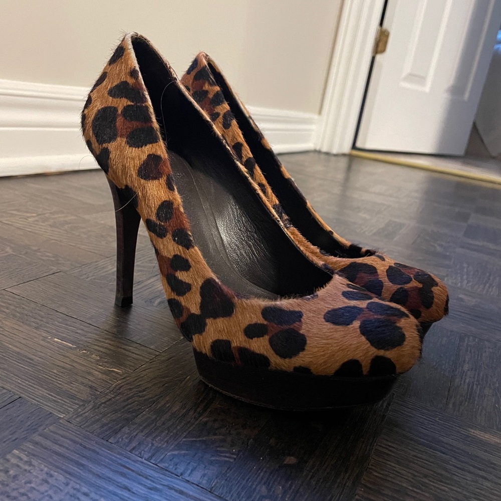 Platform Leopard Pumps Tory Burch 6M